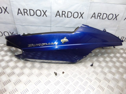 SUZUKI AN250 BURGMAN OWIEWKA PRAWA POD SIEDZENIE