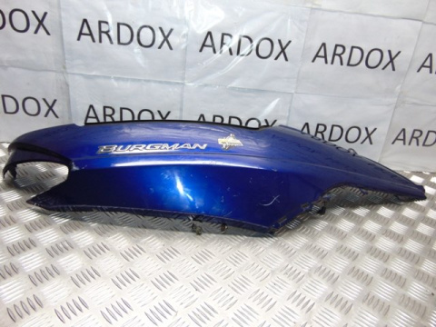 SUZUKI AN250 BURGMAN OWIEWKA PRAWA POD SIEDZENIE