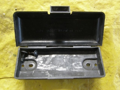 KAWASAKI EN500 VULCAN SCHOWEK POD SIEDZENIE