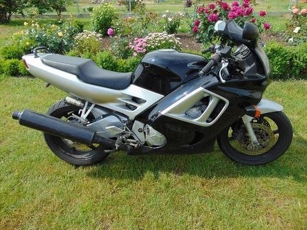 HONDA CBR600 PC31 F3 AIRBOX + KRÓCCE