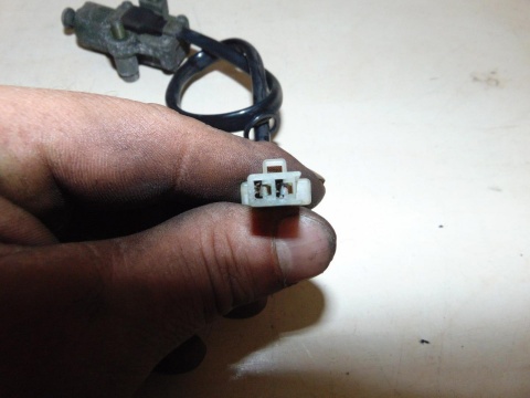 SUZUKI AN400 K3 CZUJNIK SIEDZENIA