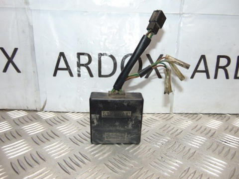 HONDA VF750 SABRE RC07 PRZEKAŹNIK HO-824-01-TI