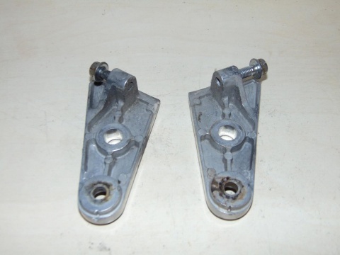 HONDA VT1100 SHADOW SC18 UCHWYT LAMPY PRZÓD