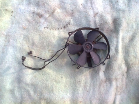 HONDA CBR1000F SC21 WENTYLATOR CHŁODNICY WODY