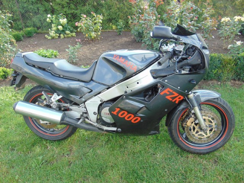 YAMAHA FZR1000 2LA STELAŻ CEWEK ZAPŁONOWYCH