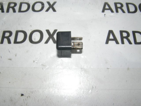 HONDA CBR1000F SC24 PRZEKAŹNIK KIERUNKOWSKAZÓW