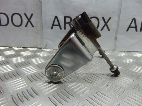 KAWASAKI KZ305 LTD305 CSR UCHWYT LAMPY PRZÓD
