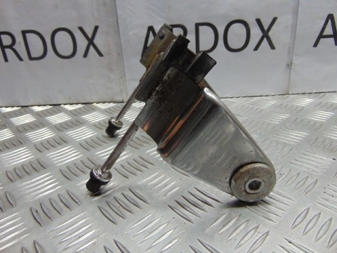 KAWASAKI KZ305 LTD305 CSR UCHWYT LAMPY PRZÓD