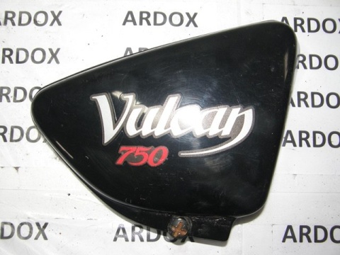 KAWASAKI VN750 VULCAN OWIEWKA POD SIEDZENIE PRAWA