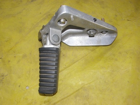 KAWASAKI VN750 VULCAN SET PODNÓŻEK PRAWY TYŁ