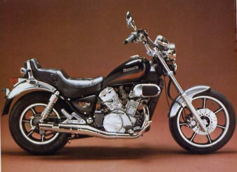 KAWASAKI VN750 VULCAN STOPKA BOCZNA
