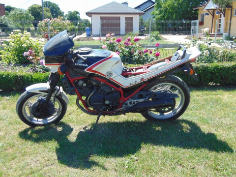 HONDA VF400 PRAWA DŹWIGNIA HAMULCA NOŻNEGO