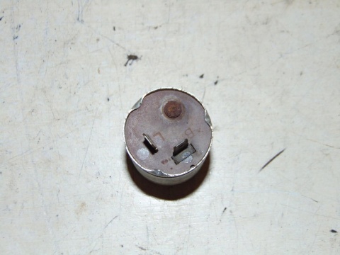 HONDA VF400 PRZEKAŹNIK FR2105