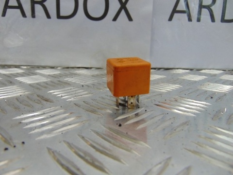 BMW K100 RT PRZEKAŹNIK 1375474 (2szt w cenie)