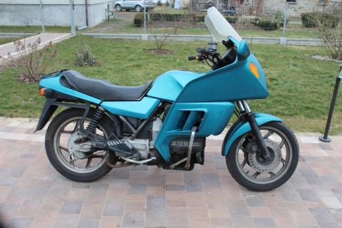 BMW K75 GUMA POD ZBIORNIK PALIWA