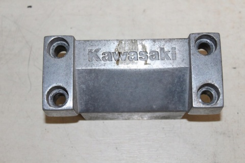 KAWASAKI VN750 VULCAN RISERY UCHWYT KIEROWNICY