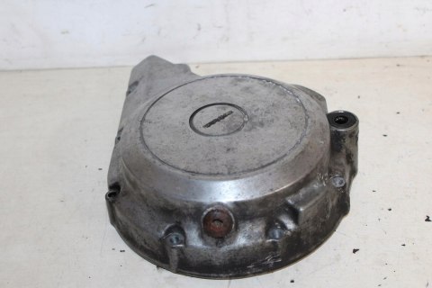 SUZUKI VX800 DEKIEL POKRYWA LEWA ALTERNATORA