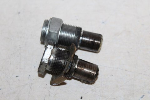 YAMAHA V-MAX 1200 2EN ŚRUBY WAHACZA