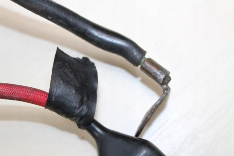 HONDA VT750 SHADOW RC14 PRZEWODY AKUMULATORA