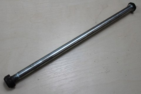 KAWASAKI LTD450 LTD454 OŚKA ŚRUBA WAHACZA