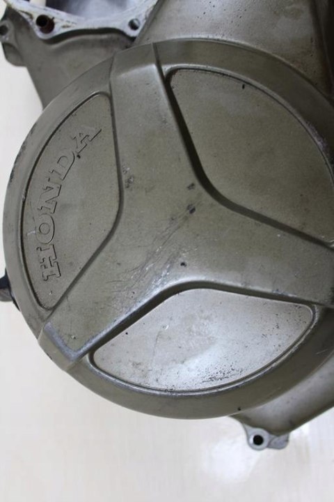 HONDA XL1000 VARADERO SD01 POMPA WODY POKRYWA PRAW