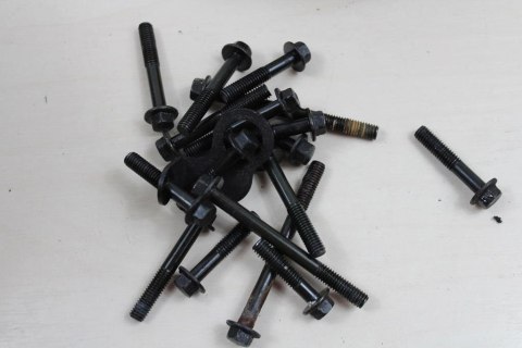 HONDA XL1000 VARADERO SD01 POMPA WODY POKRYWA PRAW