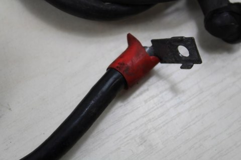 HONDA XL1000 VARADERO SD01 PRZEWODY AKUMULATORA