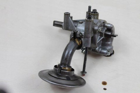HONDA VF750 MAGNA RC07 POMPA OLEJU OLEJOWA SMOK