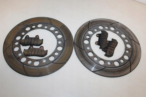 HONDA VF750 MAGNA RC07 TARCZE HAMULCOWE PRZÓD