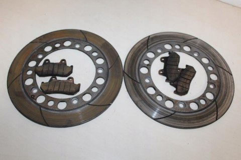 HONDA VF750 MAGNA RC07 TARCZE HAMULCOWE PRZÓD