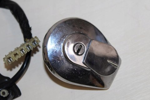 HONDA VT700 SHADOW RC19 STACYJKA + ZAMEK + WLEW