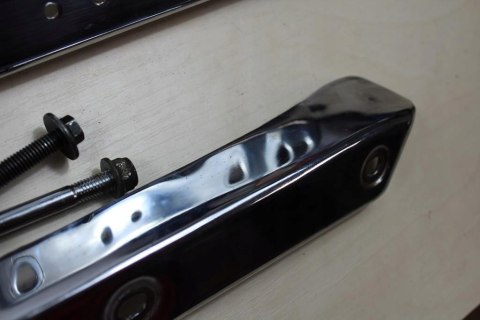 HONDA VT700 SHADOW RC19 STELAŻ LEWY PRAWY POD SIED