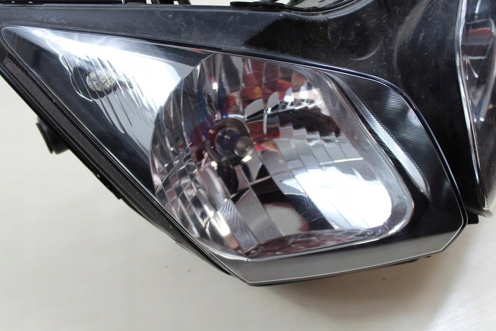 SUZUKI DL650 V-STROM LAMPA REFLEKTOR PRZÓD