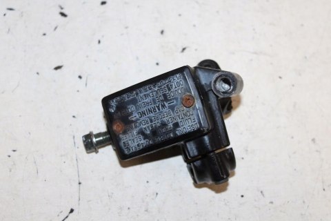 HONDA VT700 SHADOW RC19 POMPA PRAWA HAMULCOWA