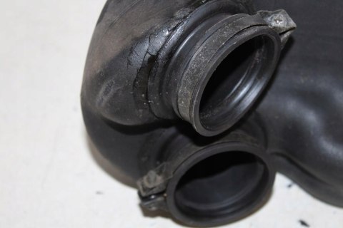 HONDA VT700 SHADOW RC19 AIRBOX CENTRALNY + KRÓĆCE