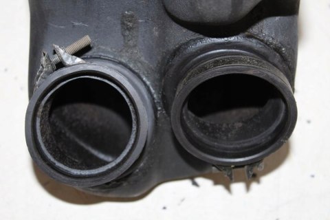 HONDA VT700 SHADOW RC19 AIRBOX CENTRALNY + KRÓĆCE