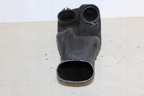 HONDA VT700 SHADOW RC19 AIRBOX CENTRALNY + KRÓĆCE