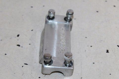 HONDA VT700 SHADOW RC19 RISERY UCHWYTY KIEROWNICY