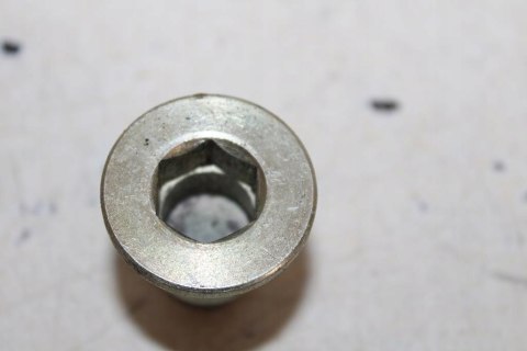 HONDA VT700 SHADOW RC19 ŚRUBY WAHACZA