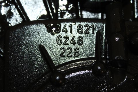 BMW R1100 RT POKRYWA DEKIEL ROZRZĄDU PRZÓD