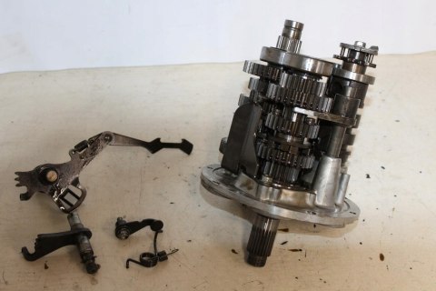 HONDA CX500 SKRZYNIA BIEGÓW + WYBIERAK