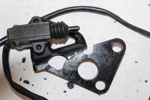 TRIUMPH 955i SPRINT CZUJNIK STOPKI BOCZNEJ