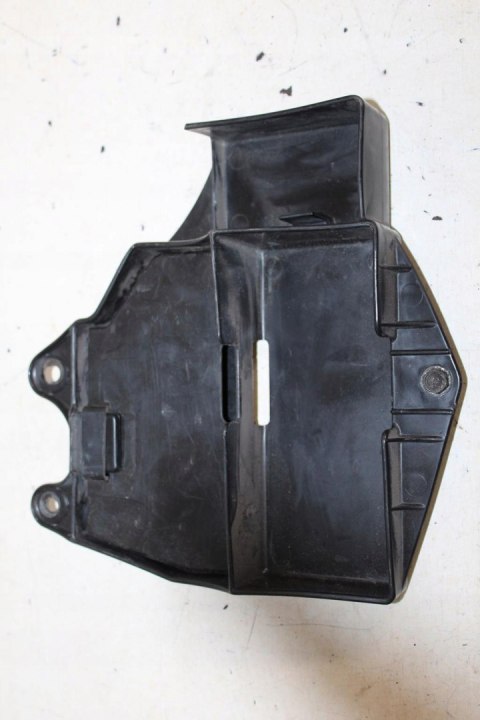 HONDA CX500 PC01 SCHOWEK PRAWY POD SIEDZENIE