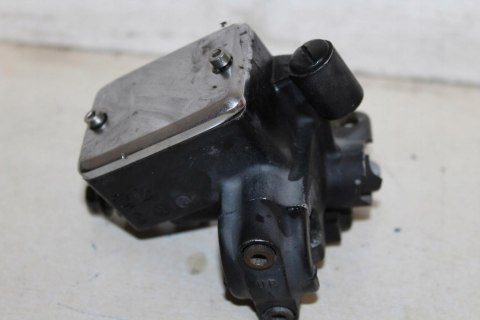 HONDA GL1200 GOLD WING POMPA PRAWA HAMULCOWA