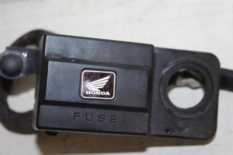 HONDA XL600V TRANSALP PD06 PUSZKA BEZPIECZNIKÓW