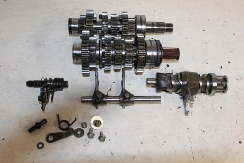 KAWASAKI LTD450 LTD454 SKRZYNIA BIEGÓW + WYBIERAK
