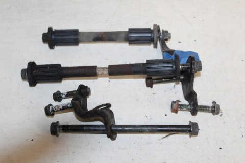KAWASAKI LTD450 LTD454 ŚRUBY SILENTBLOCKI SILNIKA