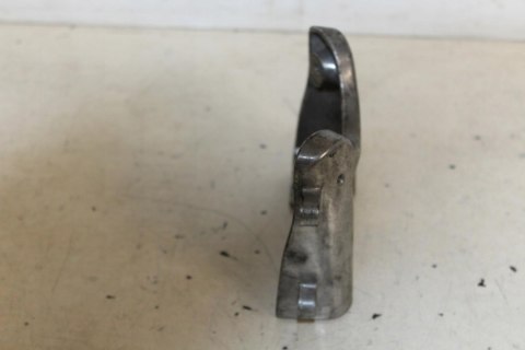 SUZUKI VL1500 LC INTRUDER STELAŻ UCHWYT LAMPY PRZÓ