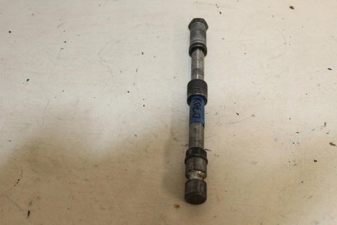 HONDA GL1000 GOLD WING OŚKA KOŁA FELGI PRZÓD