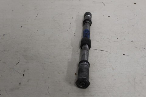 HONDA GL1000 GOLD WING OŚKA KOŁA FELGI PRZÓD